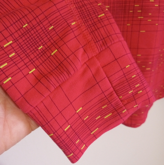 Nike Dri-Fit long sleeve hooded runners athletic top women's size small - Picture 2 of 13